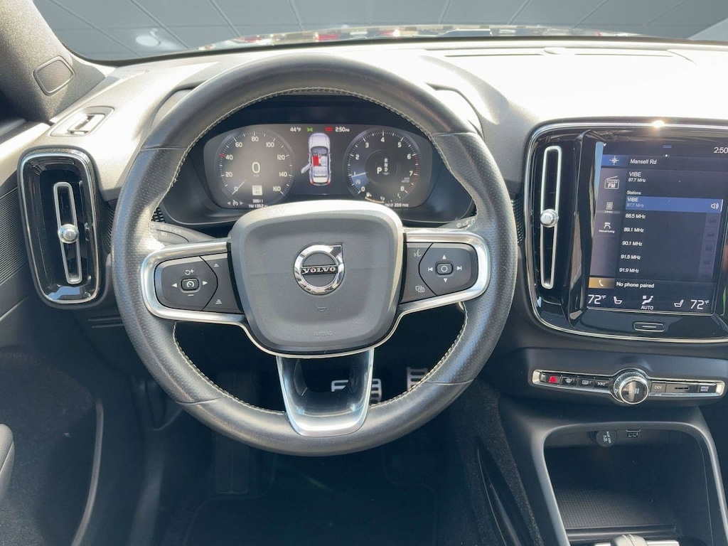 Used 2021 Volvo XC40 T5 R-Design T5 AWD R-Design