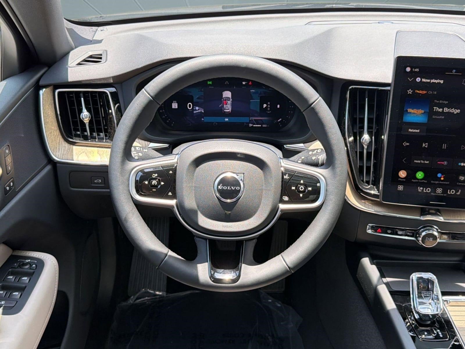 2026 Volvo XC60 Plus - Photo 26