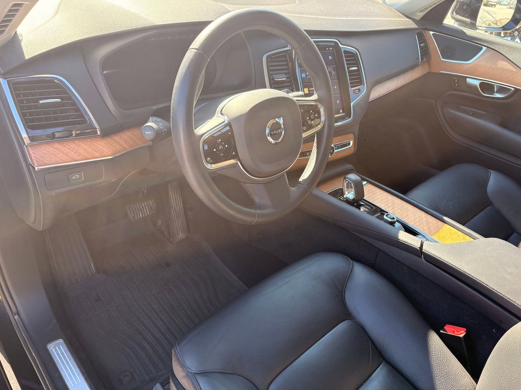 Certified 2024 Volvo XC90 B6 Plus 7 Passenger B6 AWD Plus Bright Theme 7P