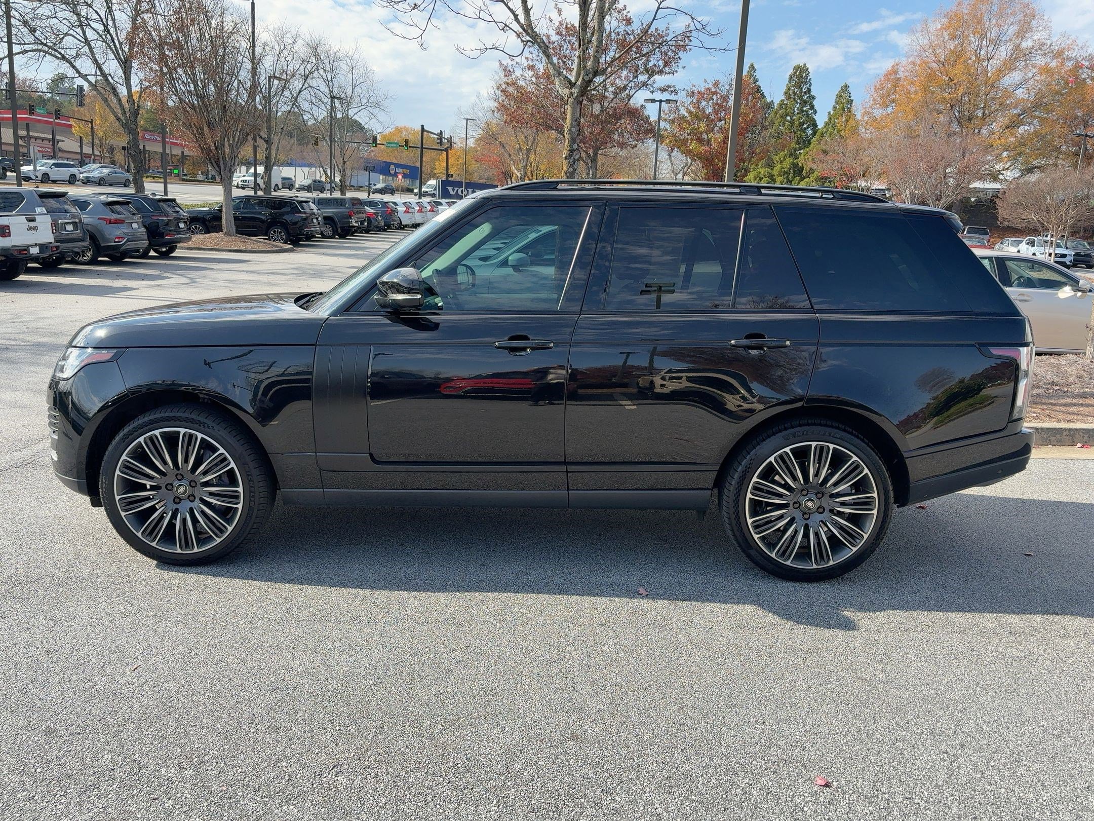 2019 Land Rover Range Rover SuperCharged HSE photo 2