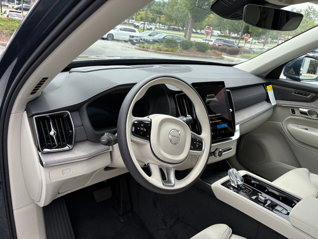 New 2026 Volvo XC90 B6 Ultra 7 Passenger SUV