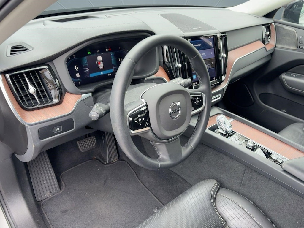 Certified 2023 Volvo XC60 B5 Ultimate B5 FWD Ultimate Dark Theme