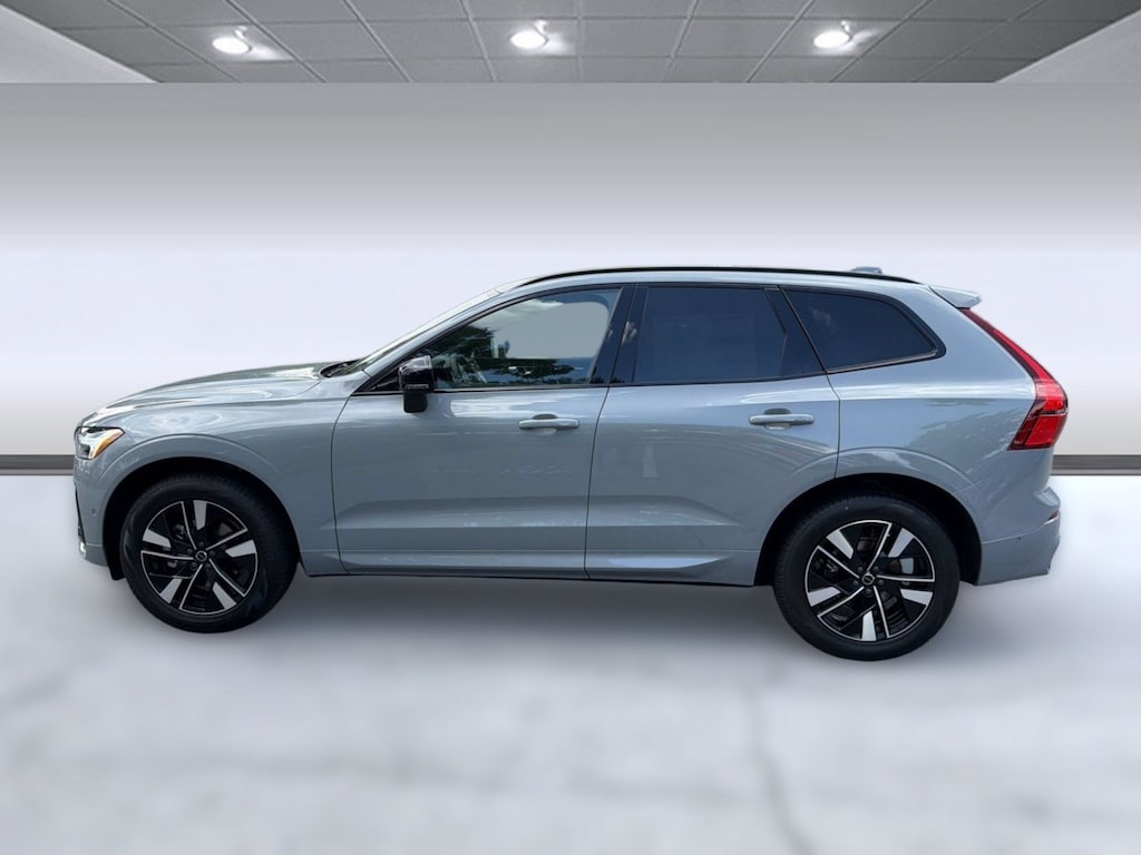 New 2026 Volvo XC60 B5 Plus SUV