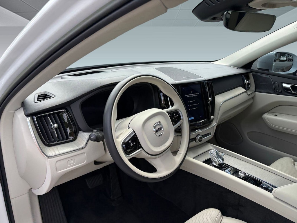 Certified 2023 Volvo XC60 B5 Ultimate B5 FWD Ultimate Bright Theme