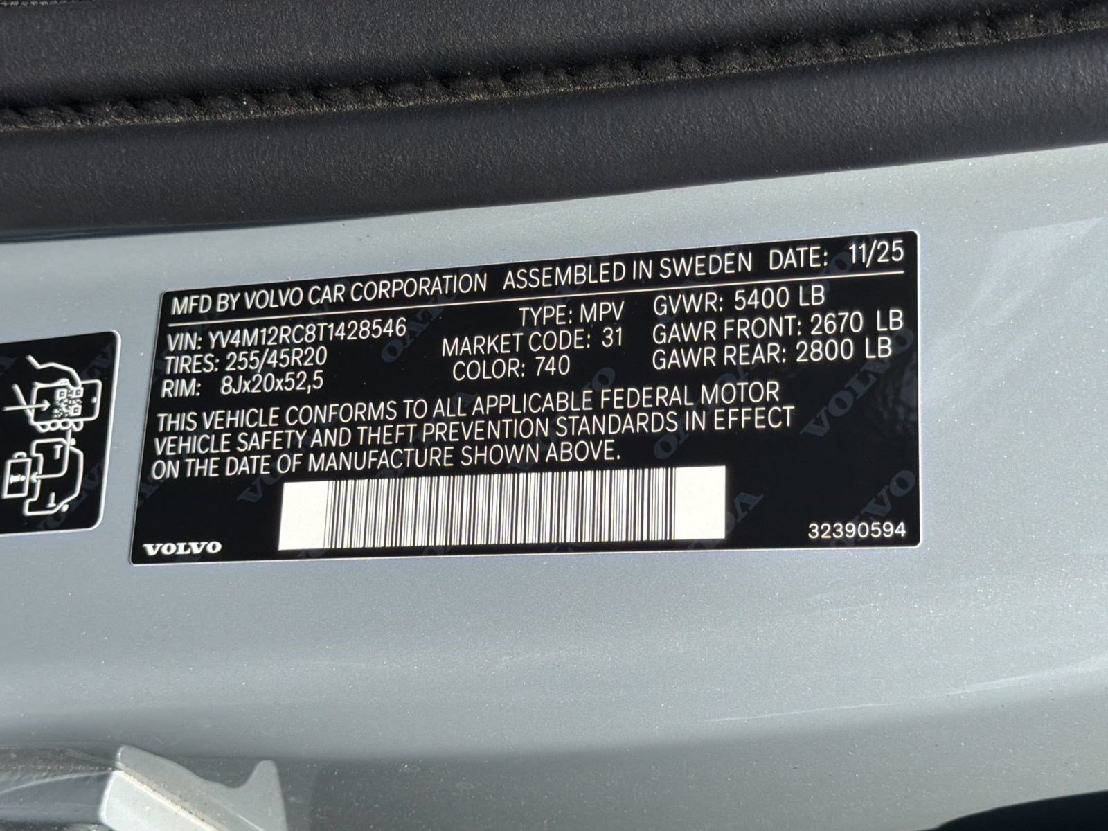 2026 Volvo XC60 Plus - Photo 26