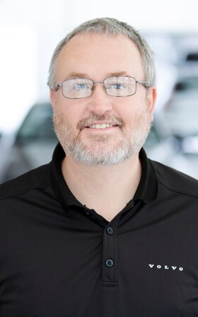 Staff member Timothy Dalton from ID_2f17424feb19