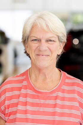 Staff member Lydia Abbott from ID_443c5d