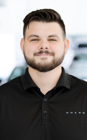 Staff member Owen Jones  from ID_28dd0e