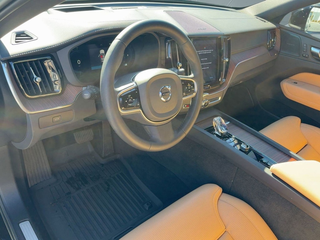 Certified 2023 Volvo XC60 B5 Ultimate B5 FWD Ultimate Bright Theme