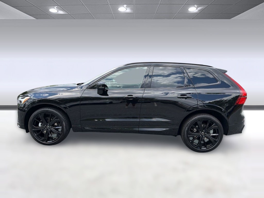 New 2026 Volvo XC60 B5 Ultra Black Edition SUV
