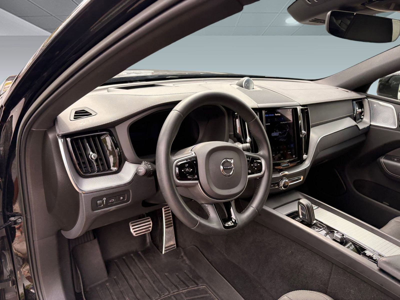 2022 Volvo XC60 Recharge Hybrid T8 eAWD Polestar photo 4