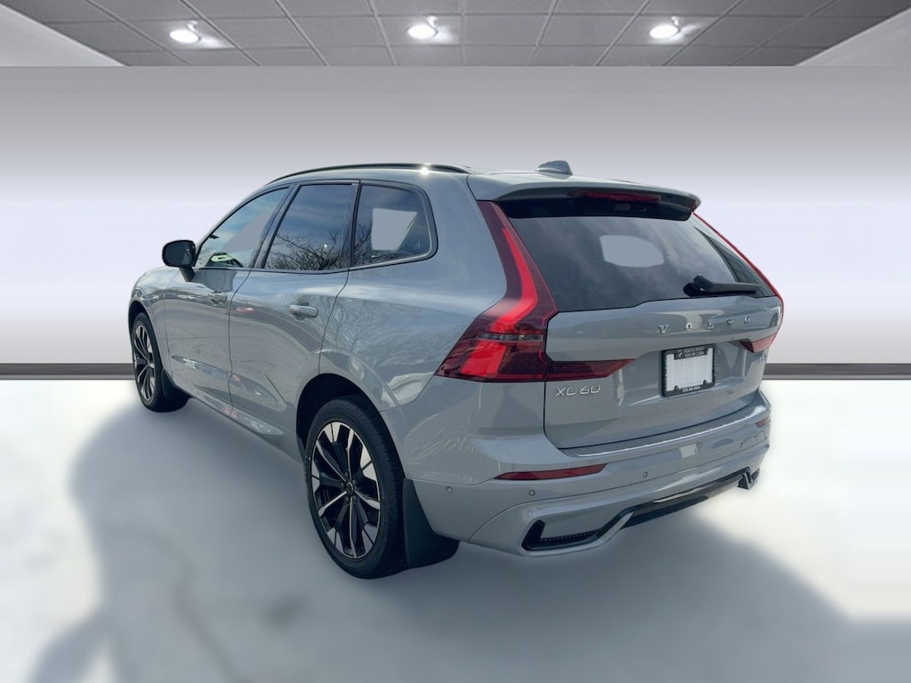 New 2026 Volvo XC60 B5 Plus SUV