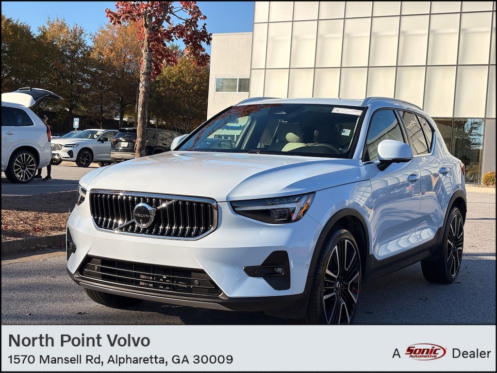 Certified 2024 Volvo XC40 B5 Ultimate B5 AWD Ultimate Bright Theme
