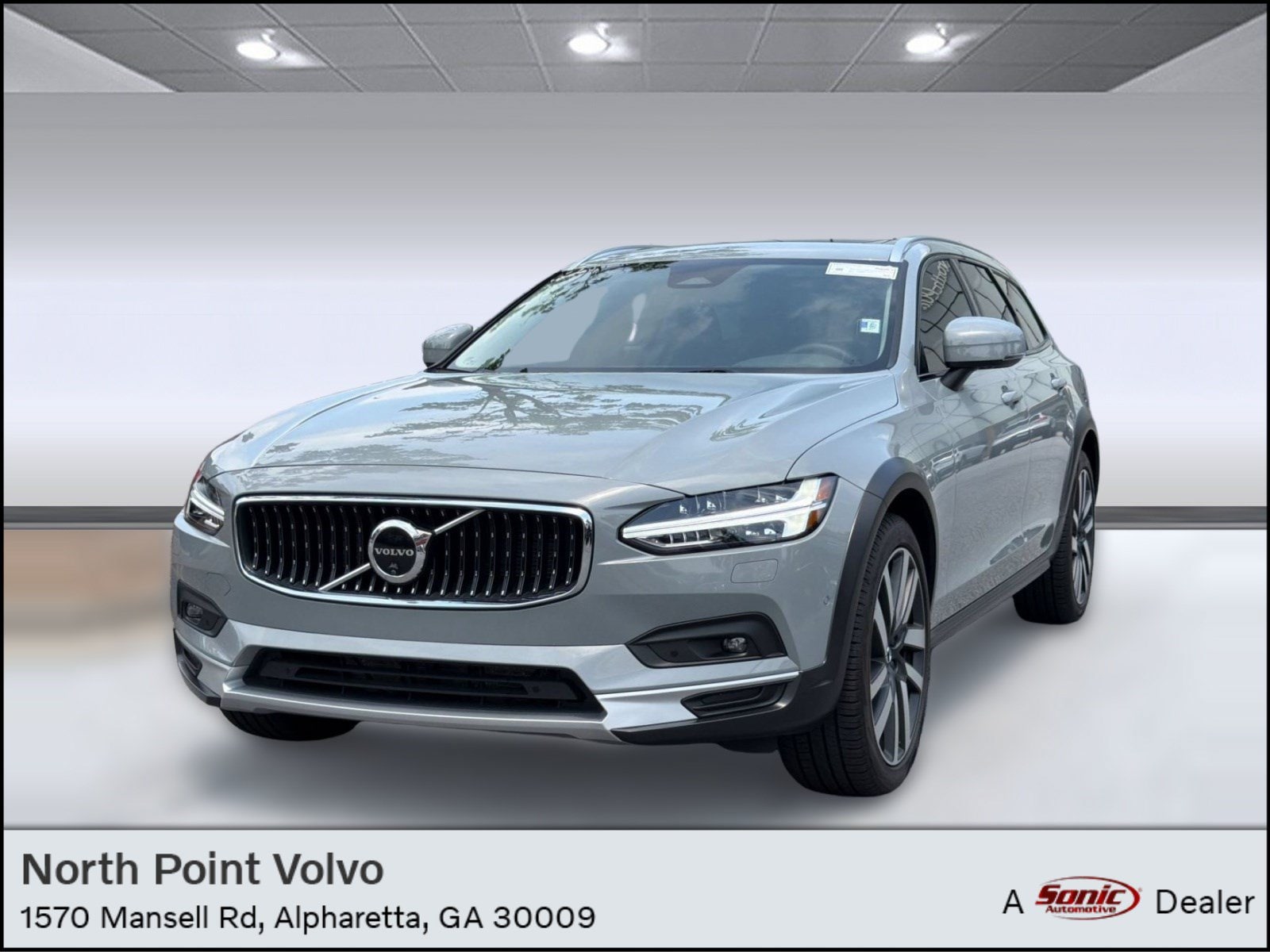 2025 Volvo V90 Cross Country B6 Ultra Wagon