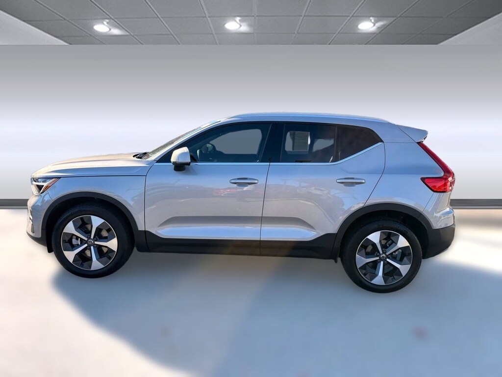 Certified 2024 Volvo XC40 B5 Core B5 AWD Core Bright Theme