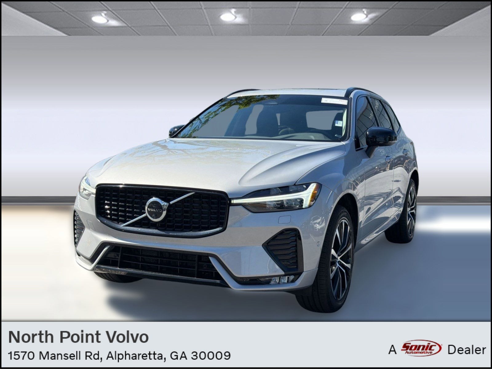 2024 Volvo XC60 B5 Plus Dark Theme AWD's photo
