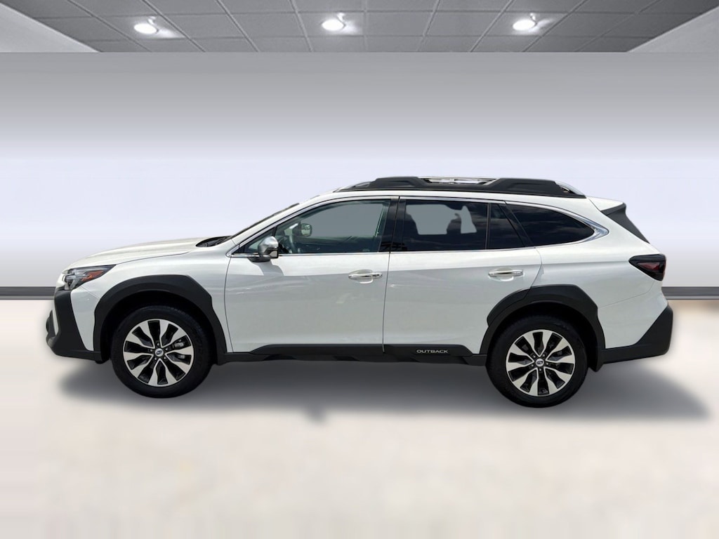 Used 2025 Subaru Outback Touring SUV
