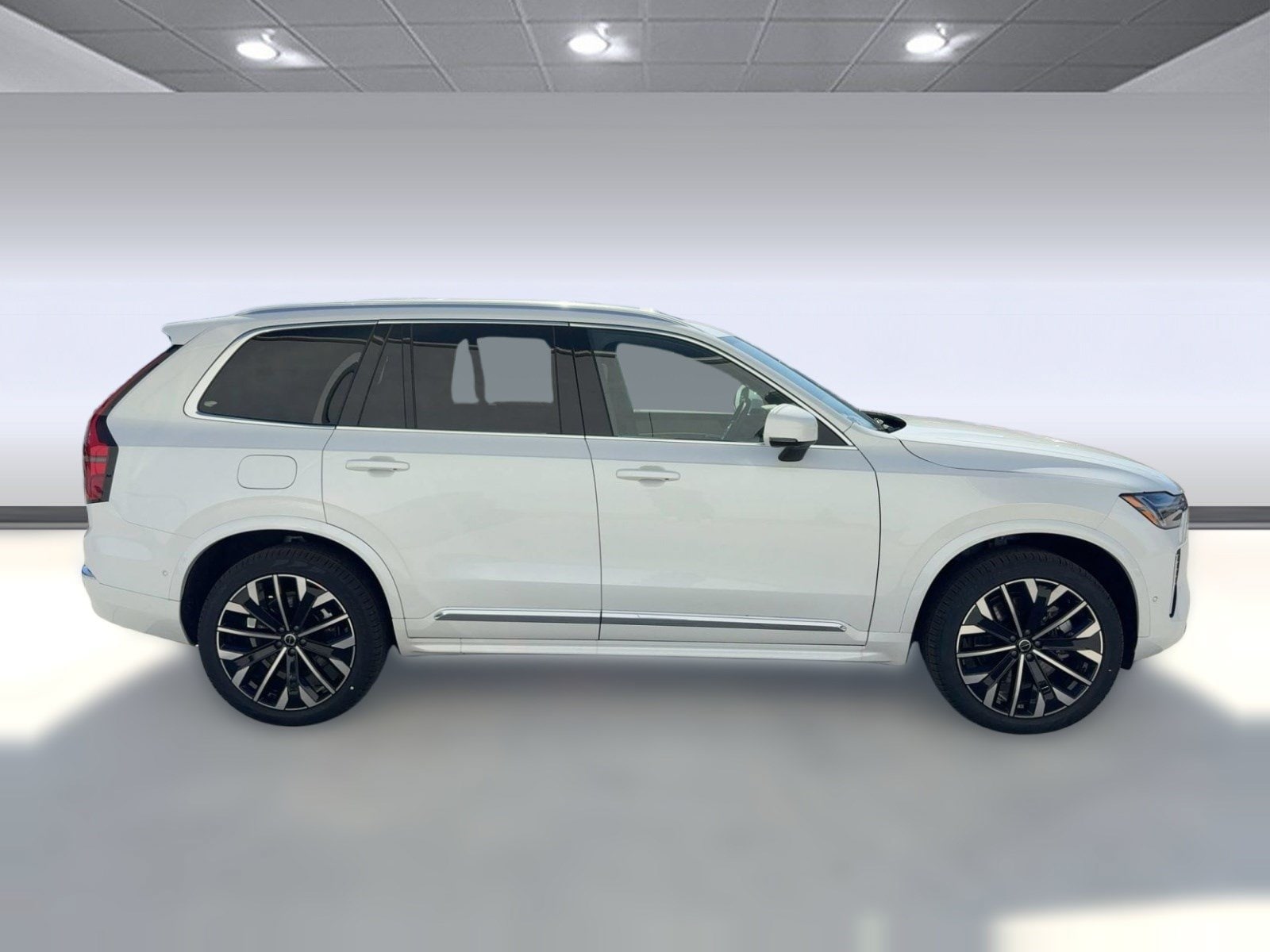 2026 Volvo XC90 Plus - Photo 8