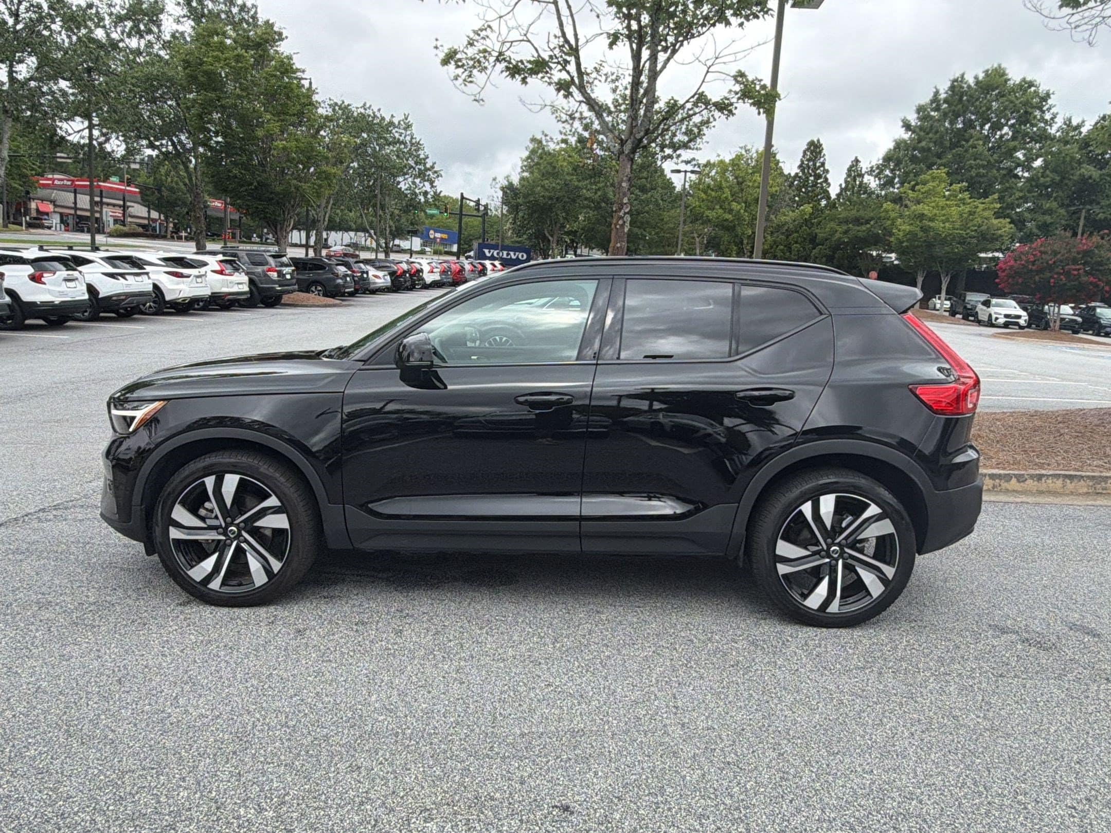 XC40 B5 Plus SUV