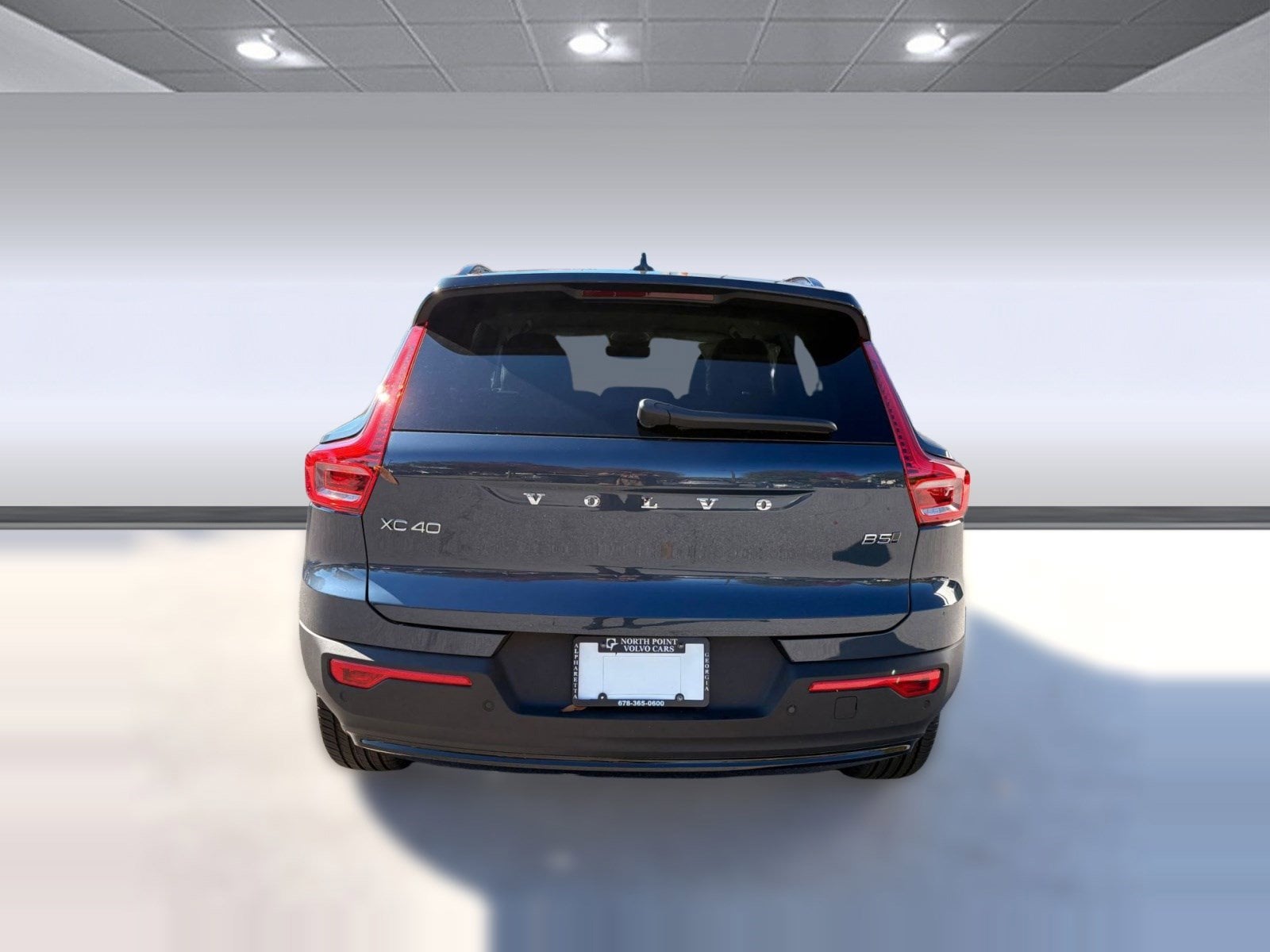 2026 Volvo XC40 Core - Photo 10