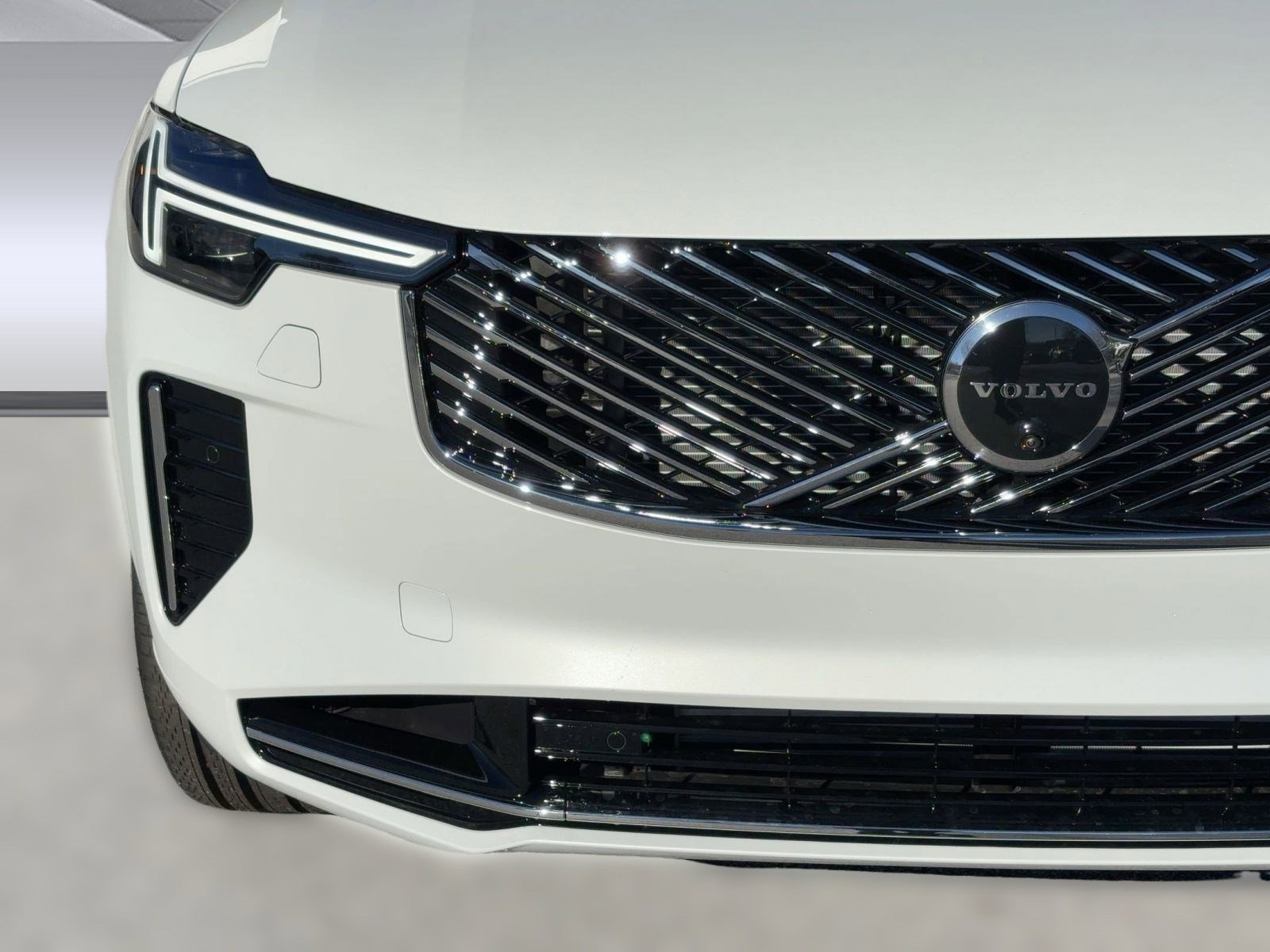 2026 Volvo XC90 Plus - Photo 28