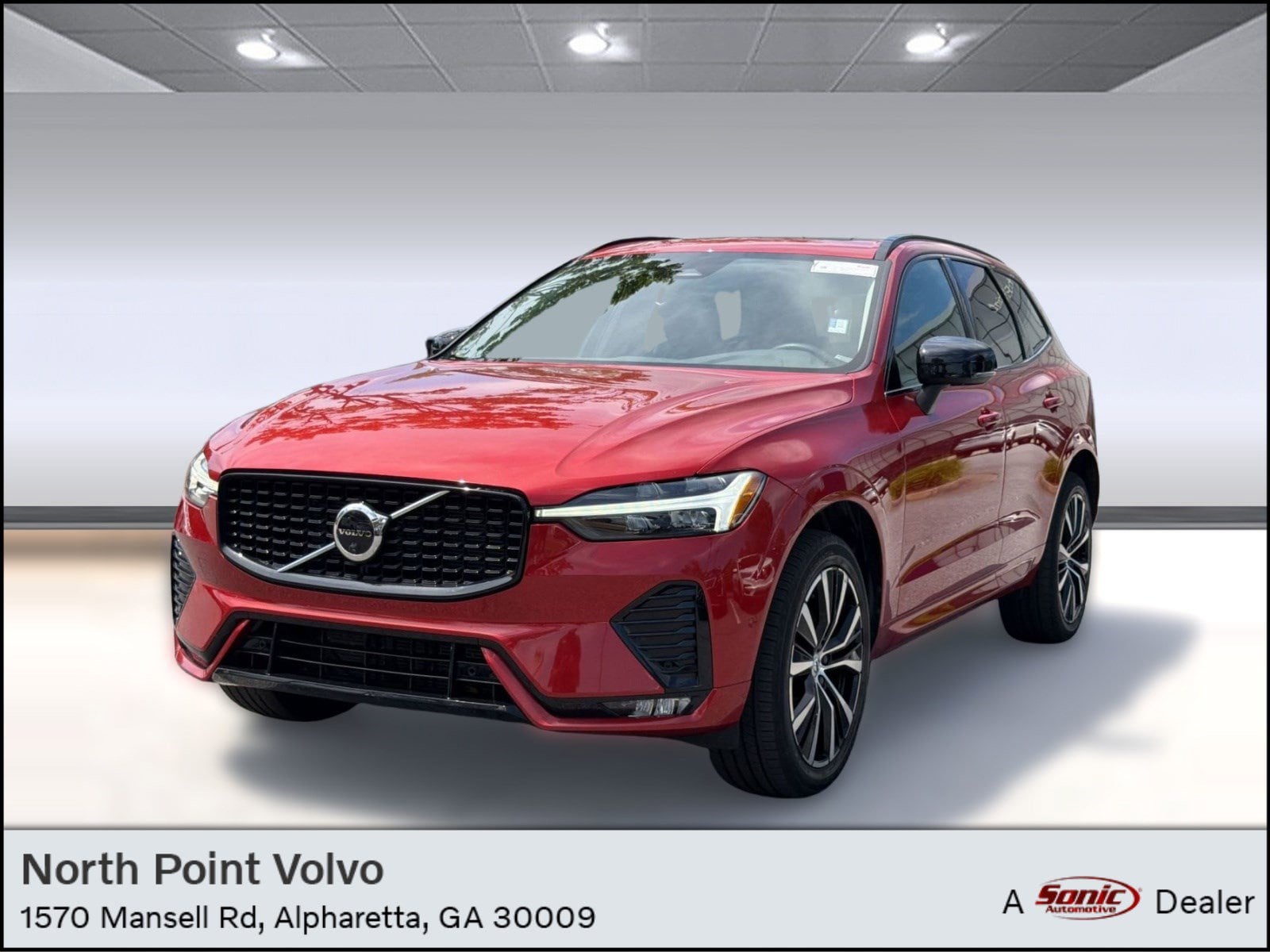 2024 Volvo XC60 B5 Plus Dark Theme AWD's photo