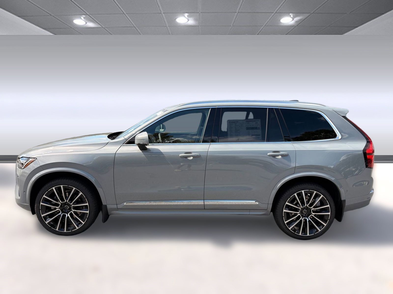 2026 Volvo XC90 Plus AWD photo 2