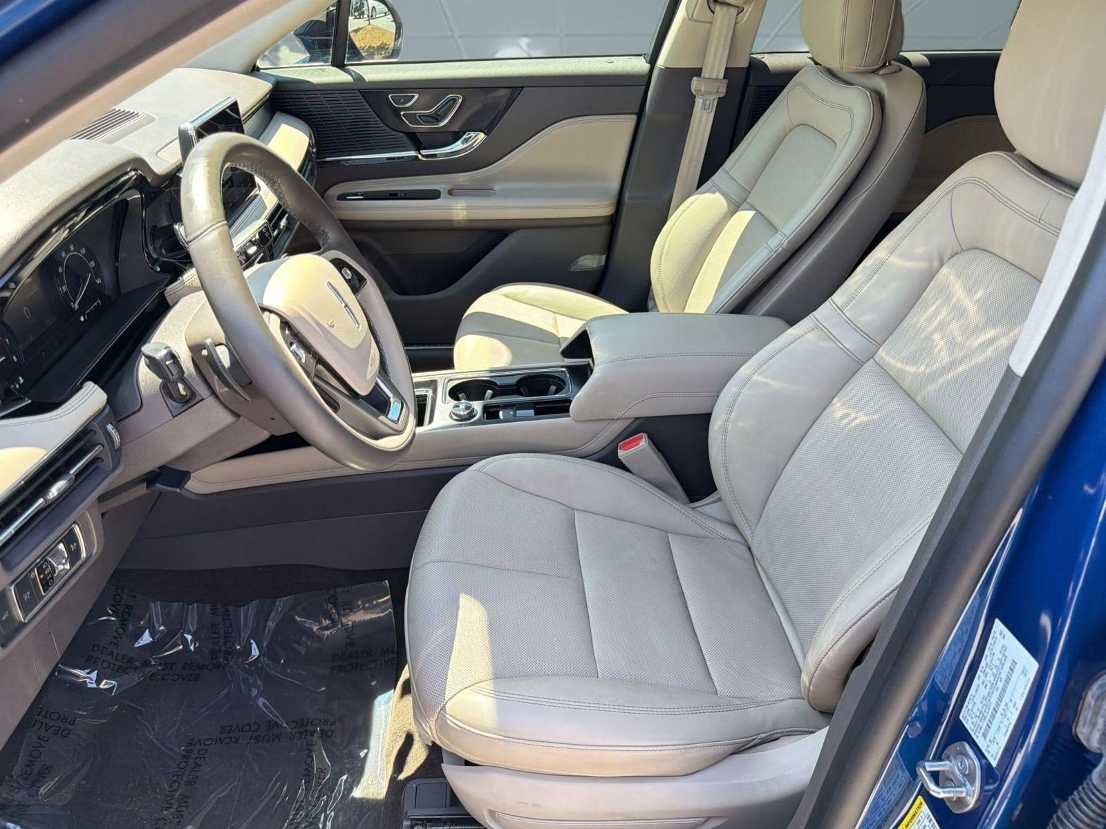 Corsair Standard SUV