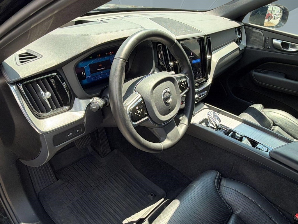 Certified 2024 Volvo XC60 Recharge Plug-In Hybrid T8 Ultimate Black Edition SUV