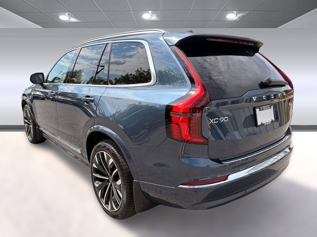 New 2026 Volvo XC90 B6 Plus 7 Passenger SUV