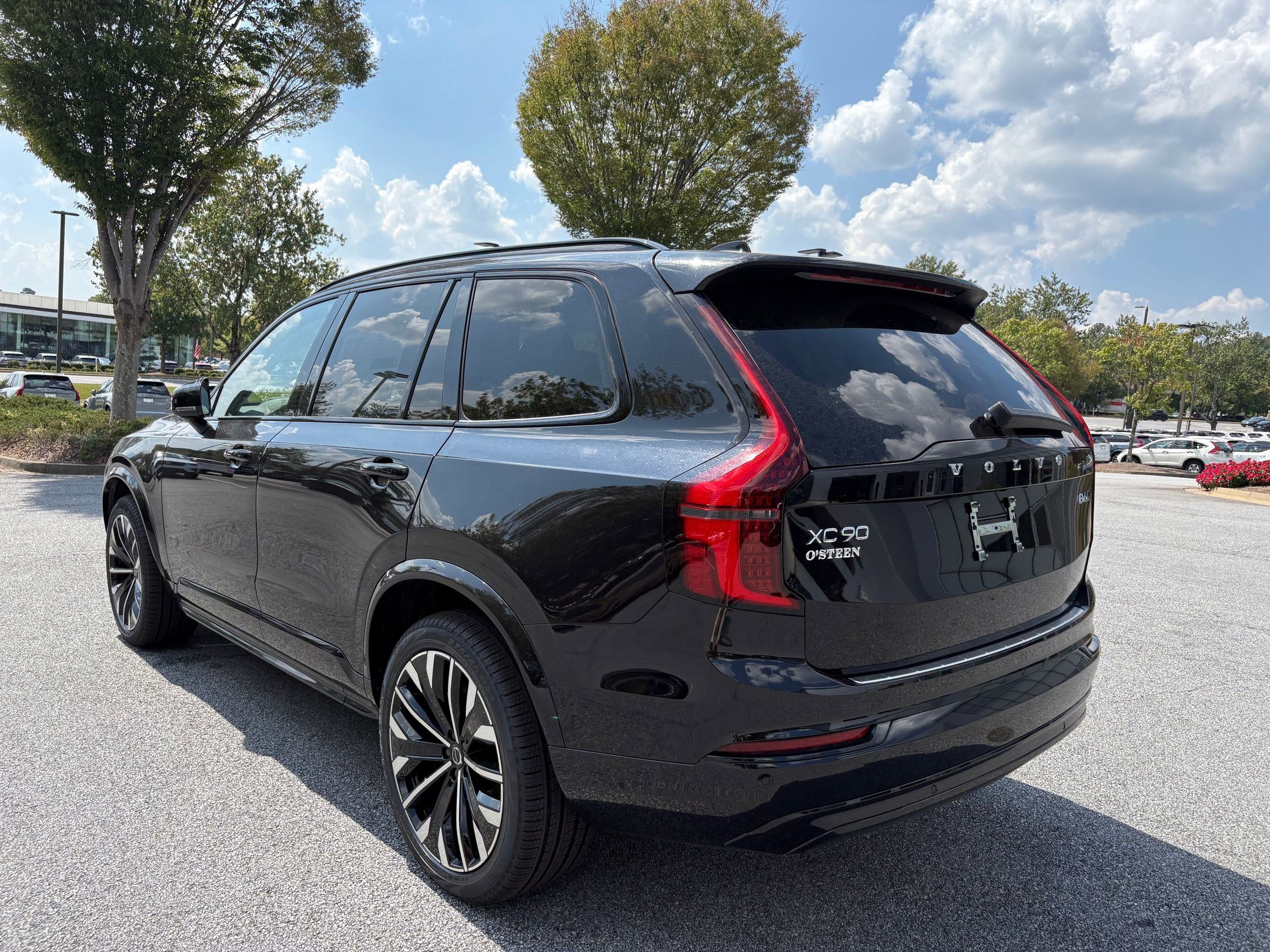 2026 Volvo XC90 photo 2