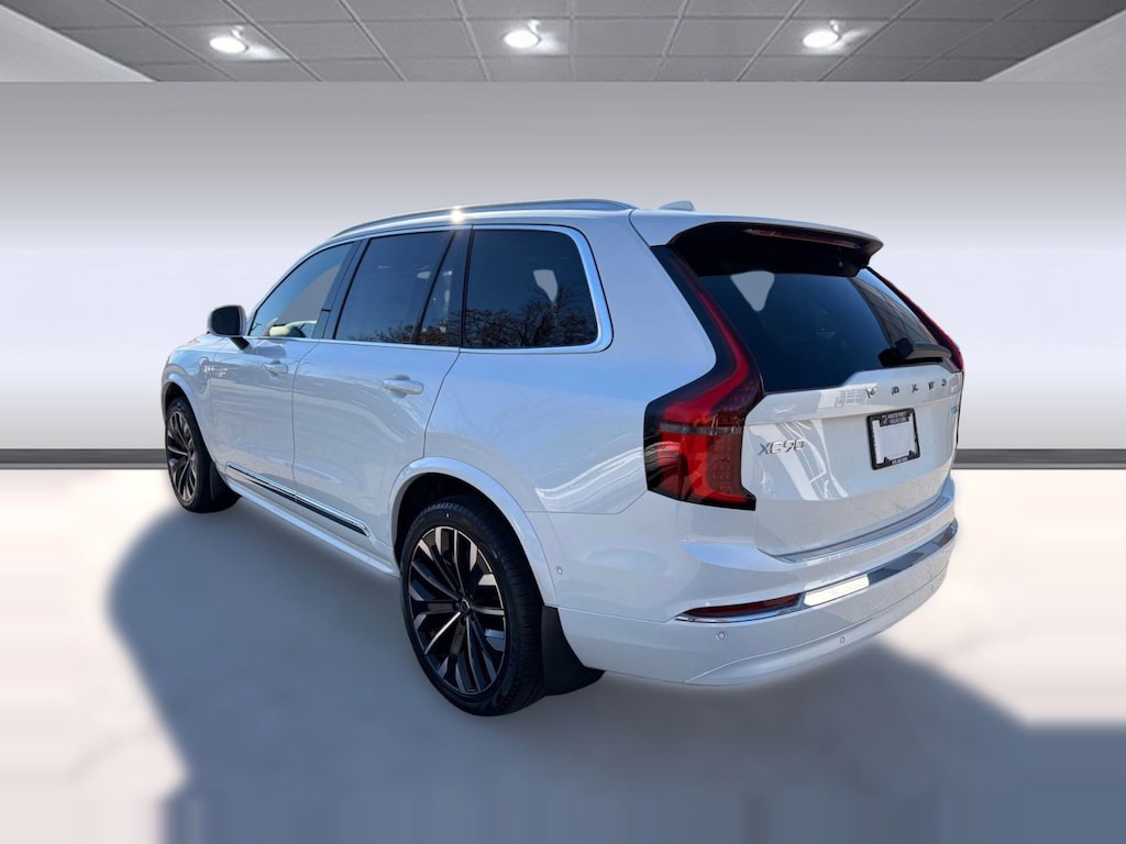 New 2026 Volvo XC90 plug-in hybrid T8 Plus 7-Seater SUV