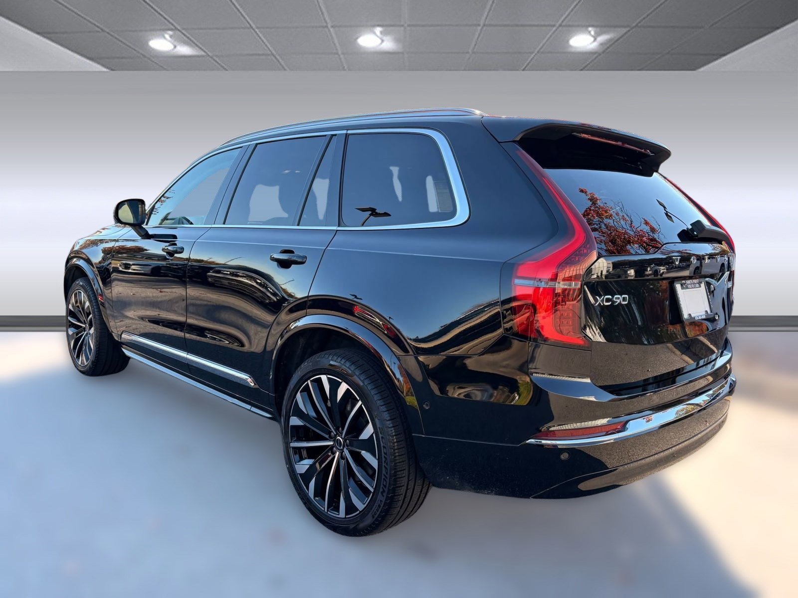 2025 Volvo XC90 AWD Plus photo 3