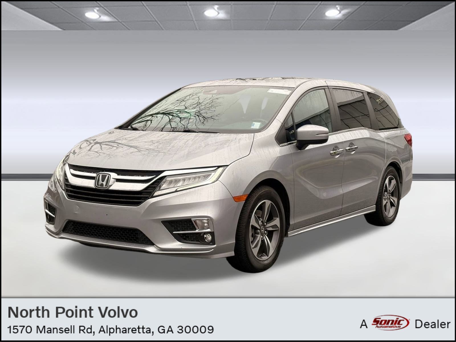 2018 Honda Odyssey Touring's photo