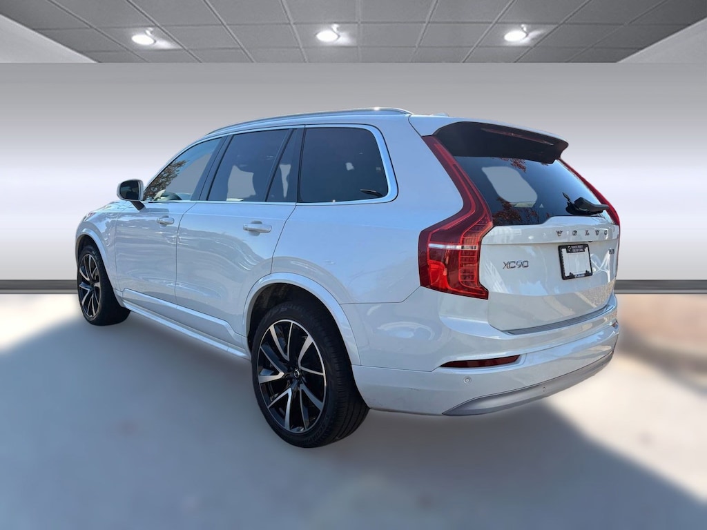 Certified 2022 Volvo XC90 T6 Momentum 6 Passenger T6 AWD Momentum 6P
