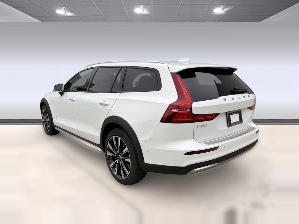 New 2026 Volvo V60 Cross Country B5 Ultra Wagon