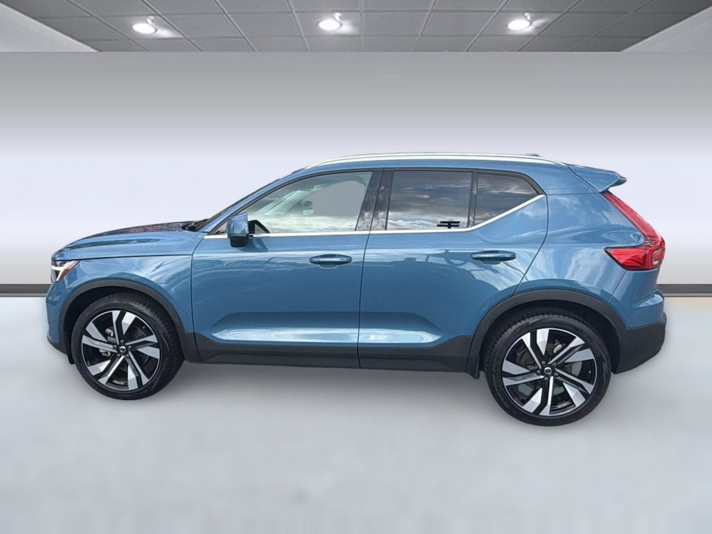 Certified 2024 Volvo XC40 B5 Ultimate SUV