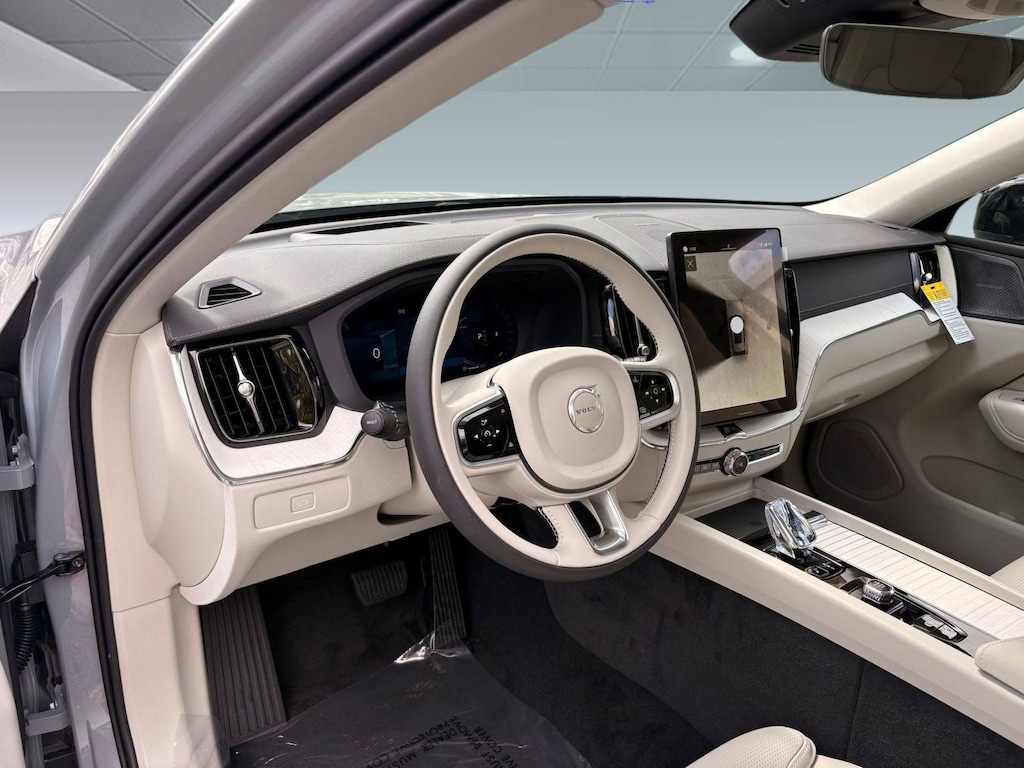 New 2026 Volvo XC60 B5 Ultra SUV