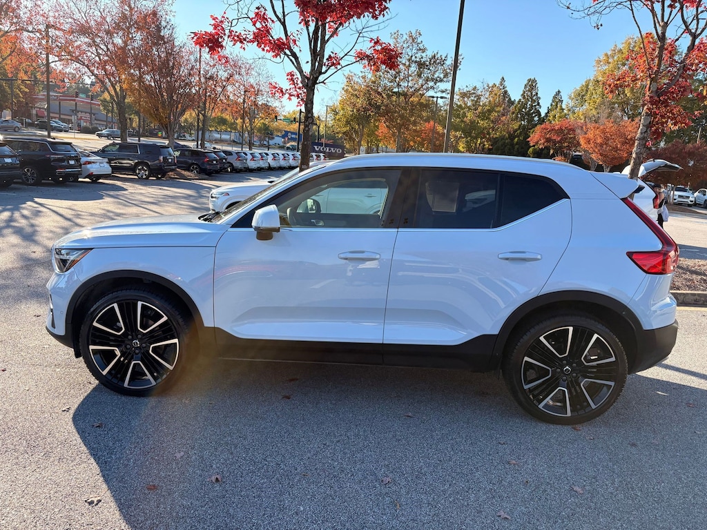 Certified 2024 Volvo XC40 B5 Ultimate B5 AWD Ultimate Bright Theme