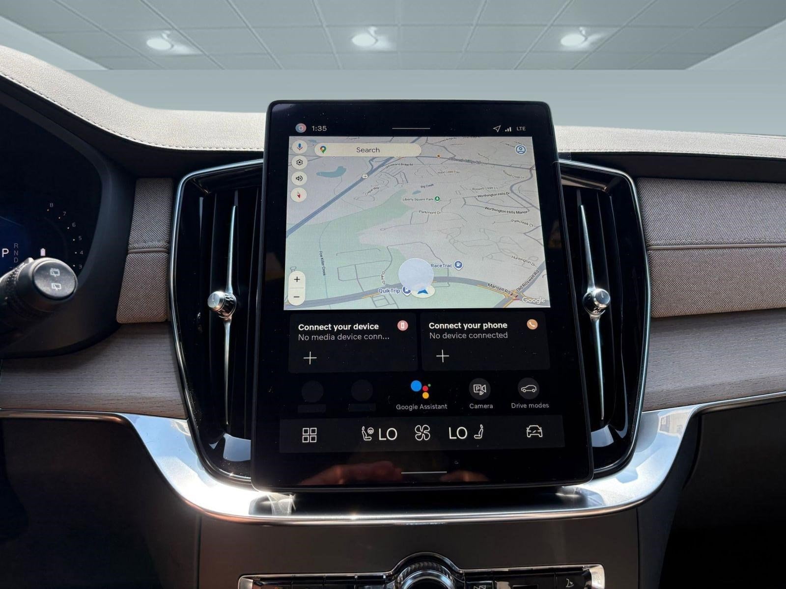 2026 Volvo XC90 Plus - Photo 29