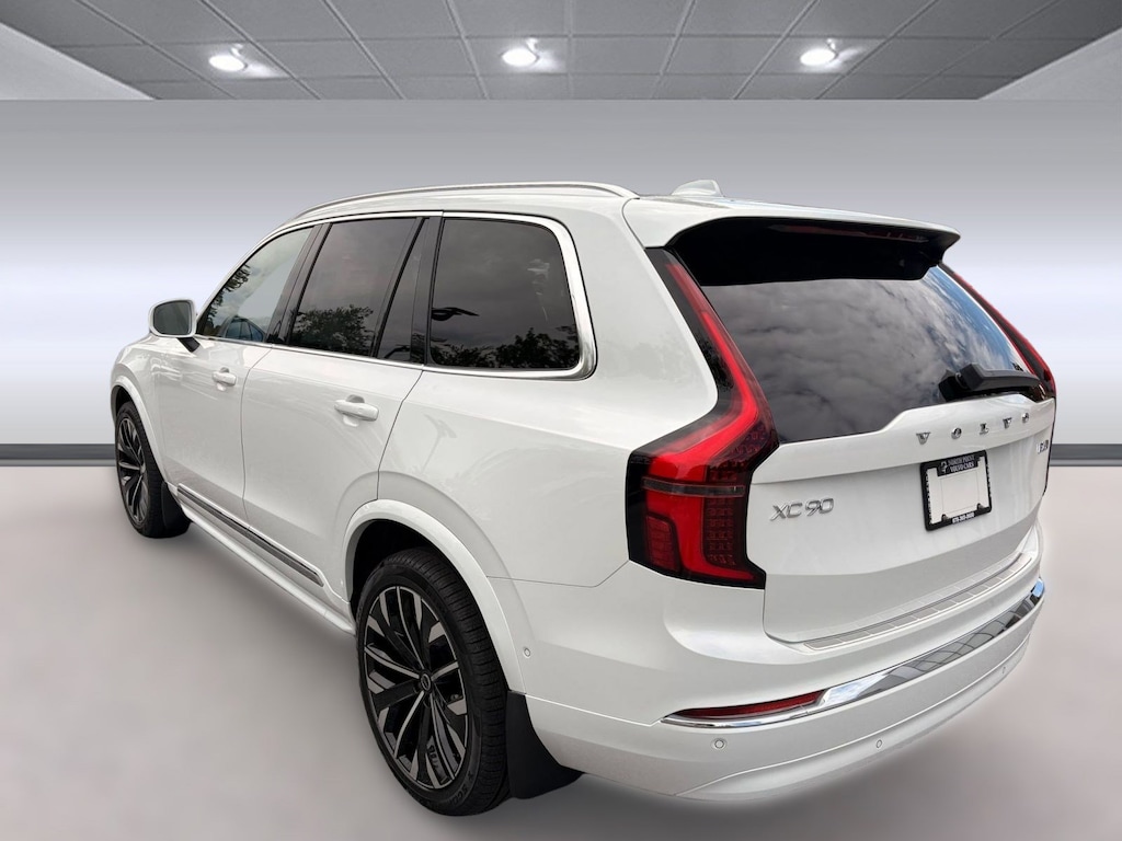 New 2026 Volvo XC90 B6 Plus 7 Passenger SUV