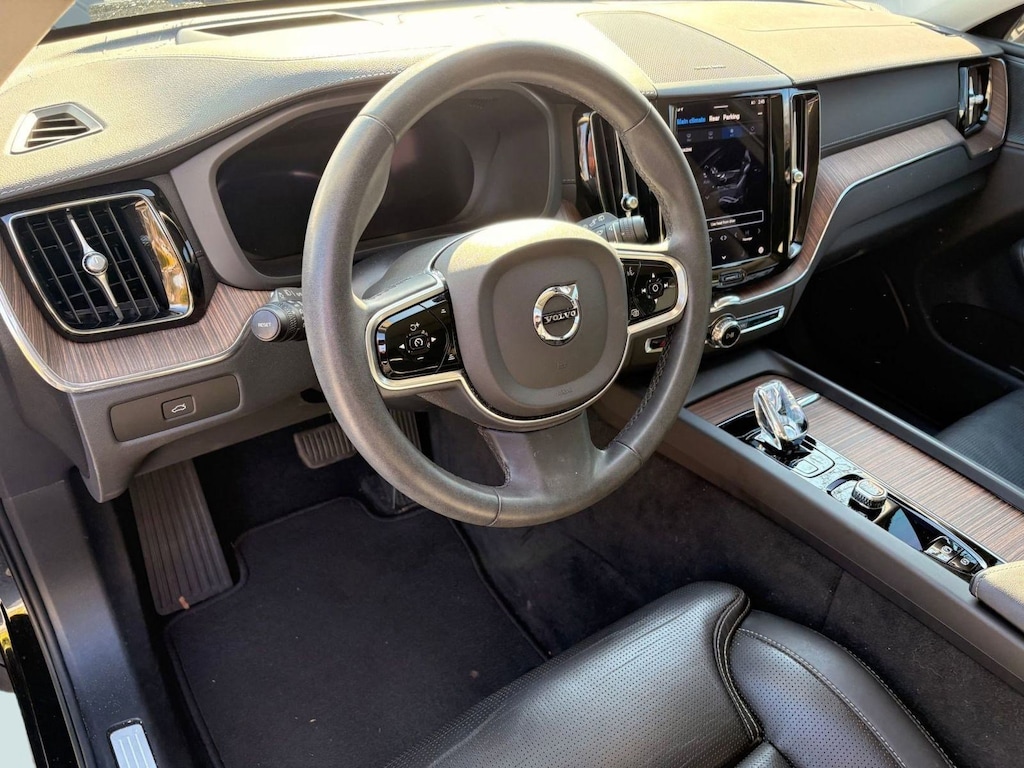 Used 2023 Volvo XC60 B5 Ultimate B5 FWD Ultimate Bright Theme