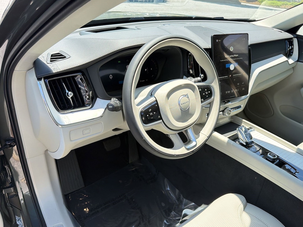 New 2026 Volvo XC60 B5 Ultra SUV