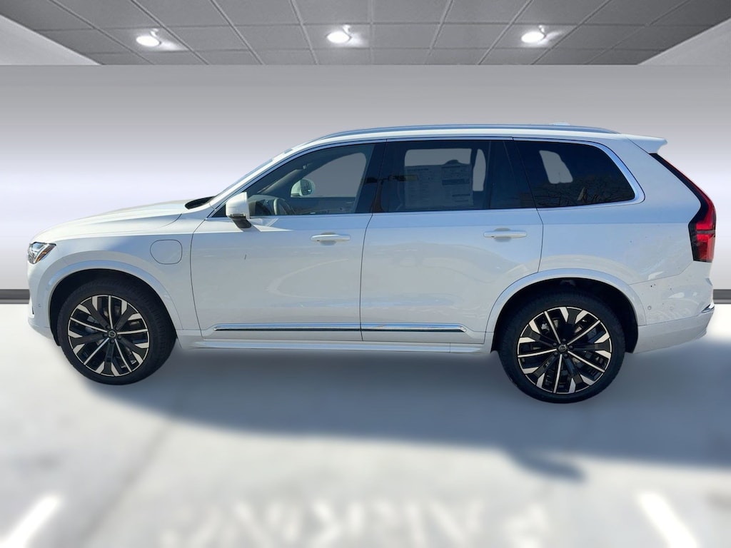 New 2026 Volvo XC90 plug-in hybrid T8 Plus 7-Seater SUV