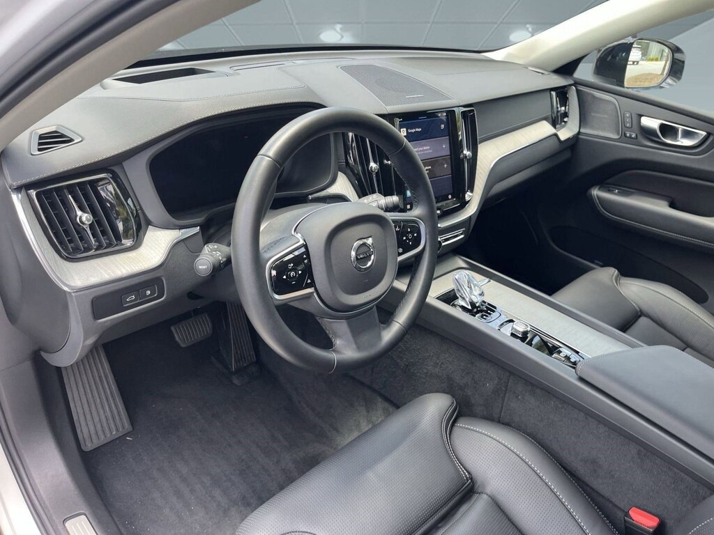 Certified 2025 Volvo XC60 Recharge Plug-In Hybrid T8 Ultra SUV