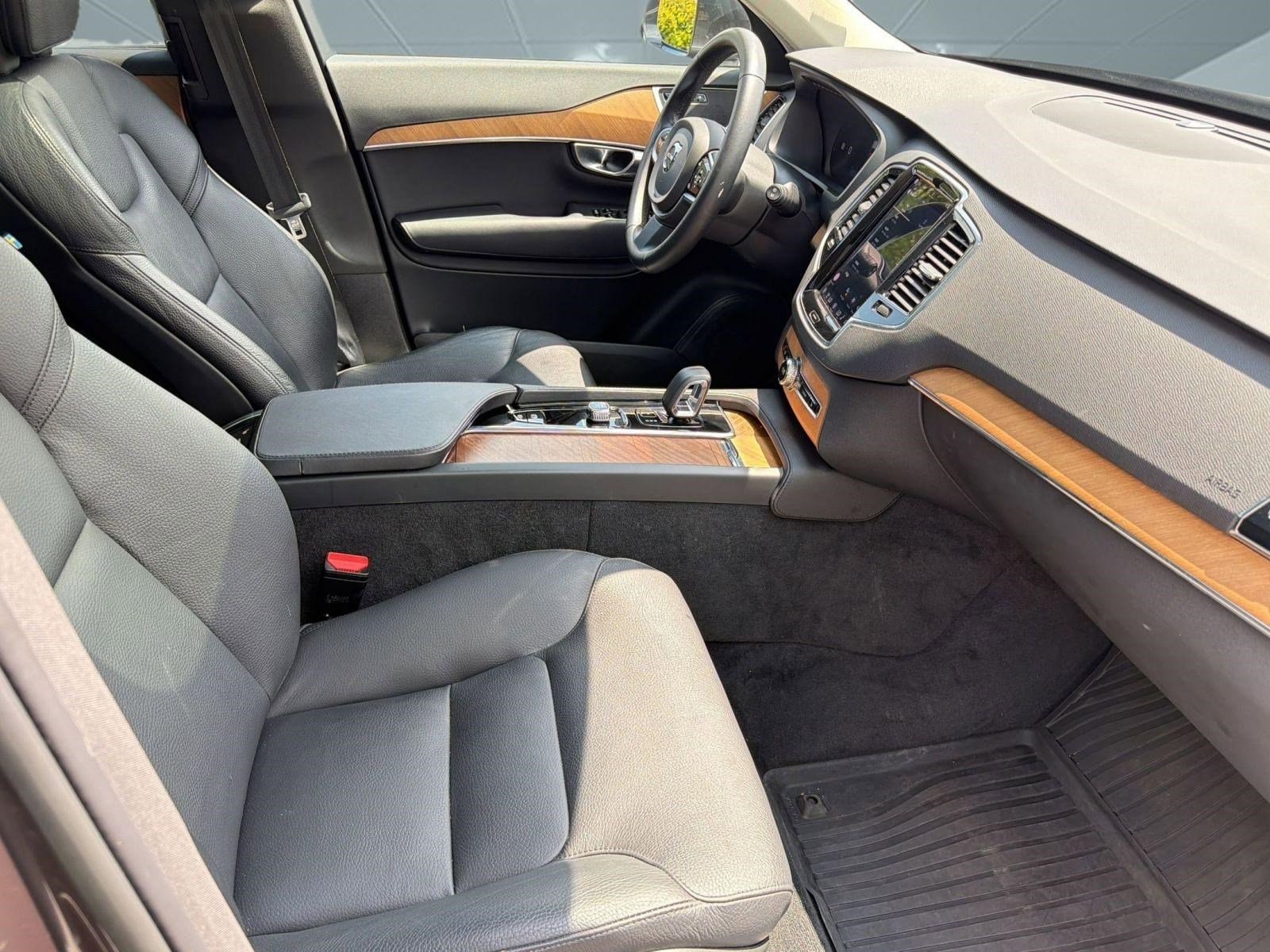 2023 Volvo XC90 Plus - Photo 30