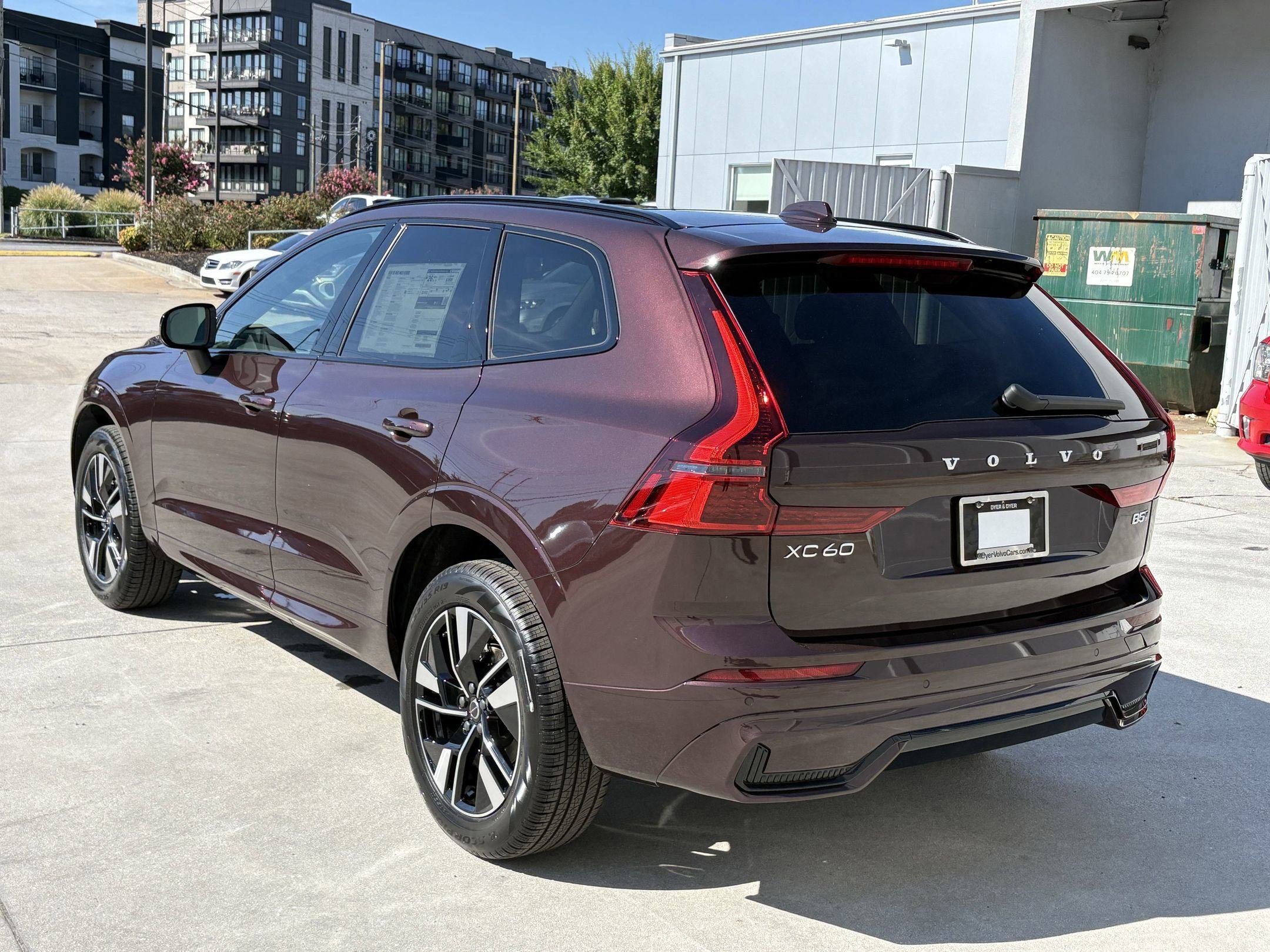 2026 Volvo XC60 Core B5 photo 2
