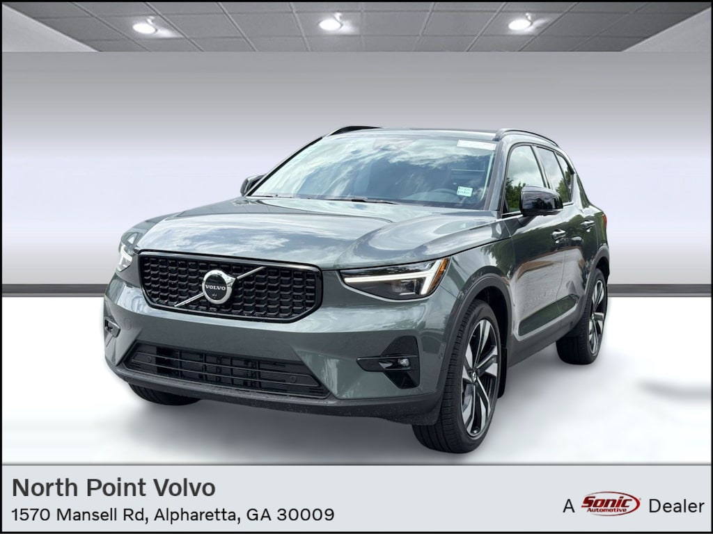 New 2026 Volvo XC40 B5 Ultra SUV