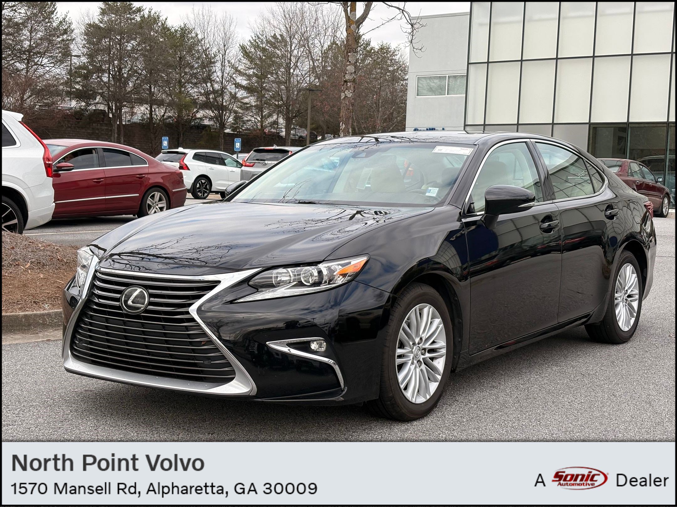 2017 Lexus ES 350's photo