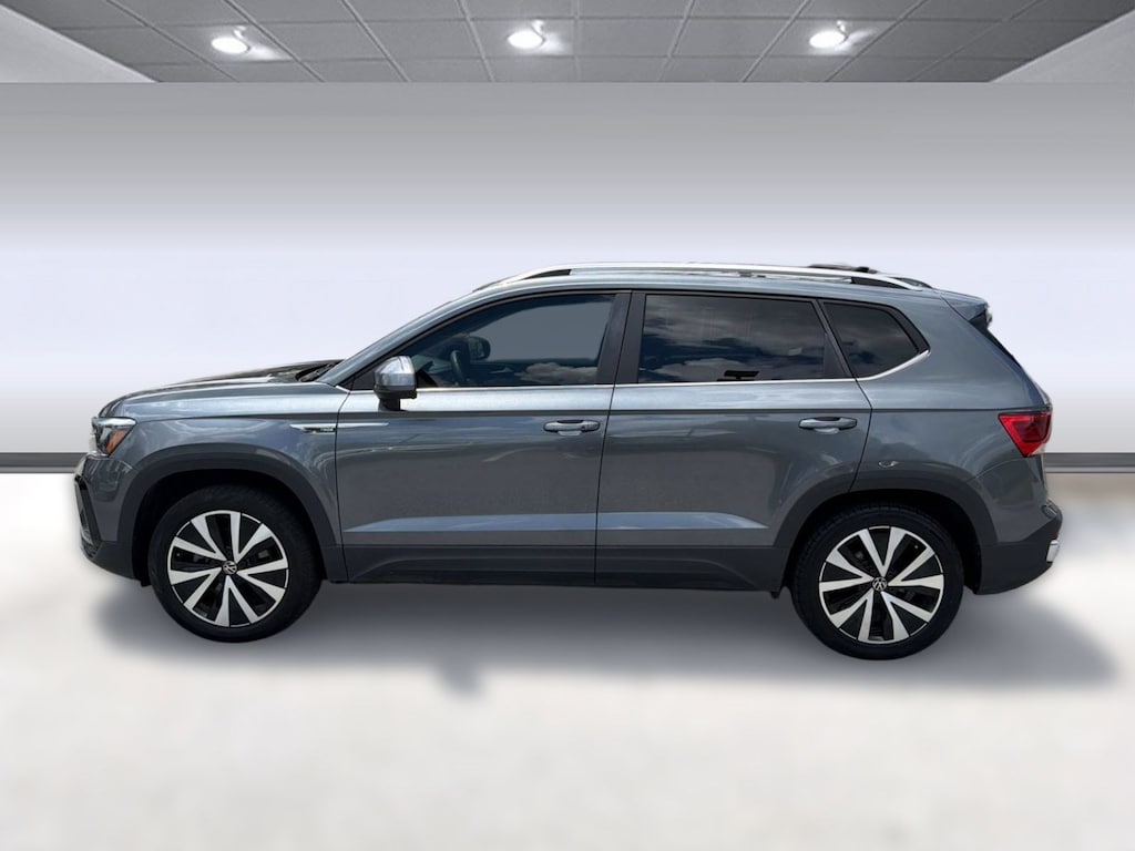 Used 2023 Volkswagen Taos SE SUV